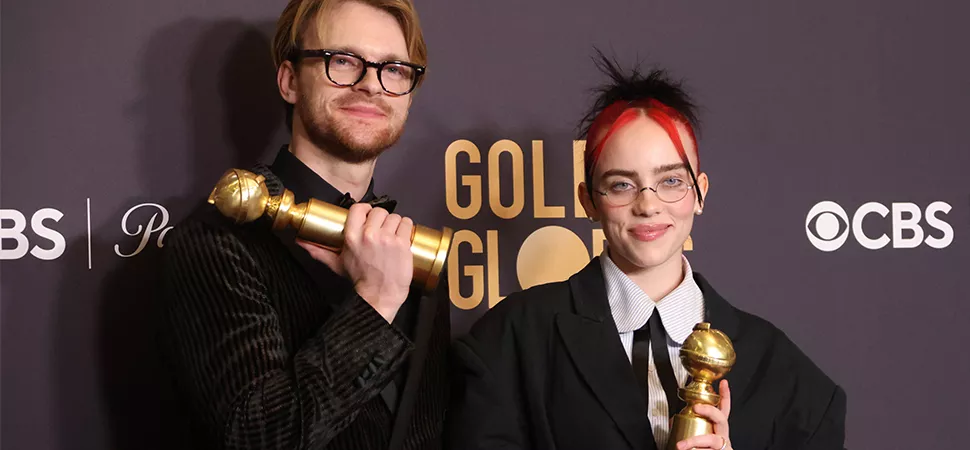 Billie Eilish und Finneas bei den Golden Gobes 2024.