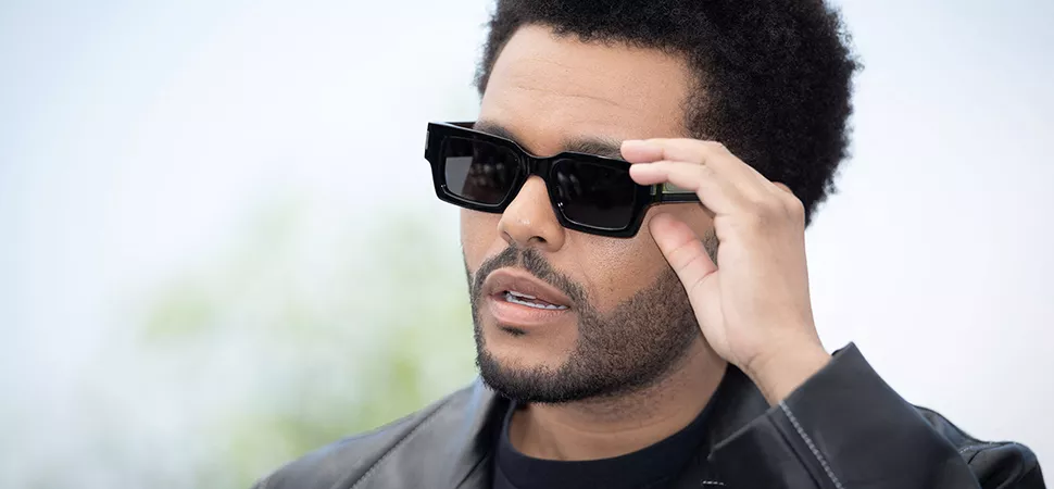 Abel Tesfaye aka. The Weeknd mit einer Sonnenbrille