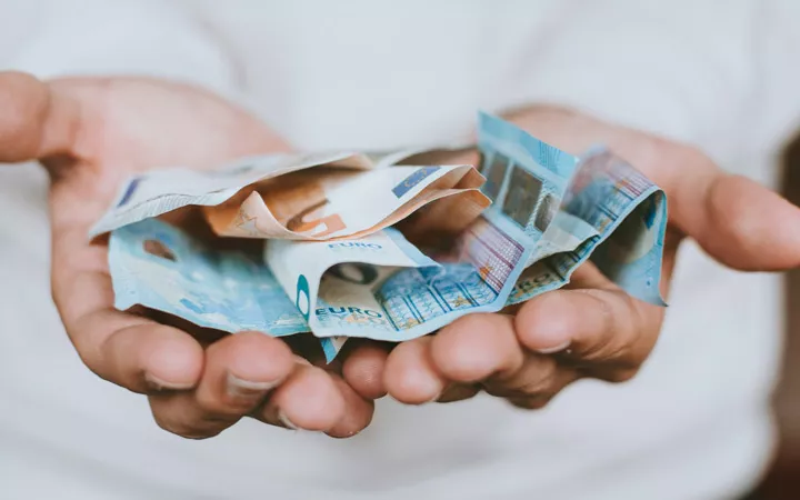 Geld verdienen Verdiene Geld mit deiner Meinung